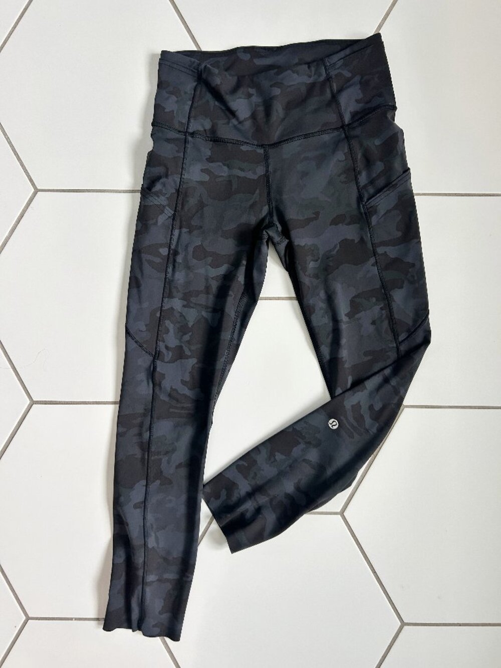 lululemon Wunder Train High-Rise Tight 25"